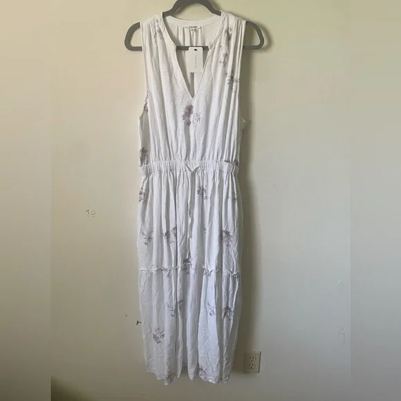 Splendid  Dress - Picture 4 of 9